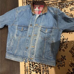 Vintage Denim Jacket with Brown Collar